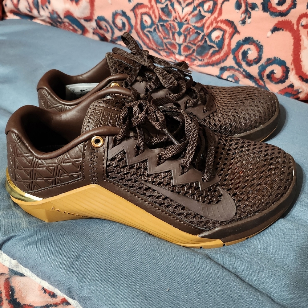 Nike Metcon 6 Baroque Brown size 4